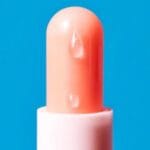 TOCOBO GLOW RITUAL LIP BALM 001 CORAL WATER - Imagen 3
