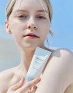 SKIN1004 MADAGASCAR CENTELLA HYALU-CICA WATER-FIT SUN SERUM - Imagen 2