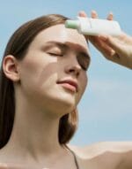 SKIN1004 MADAGASCAR CENTELLA TEA-TRICA SOOTHING SUN MILK - Imagen 4